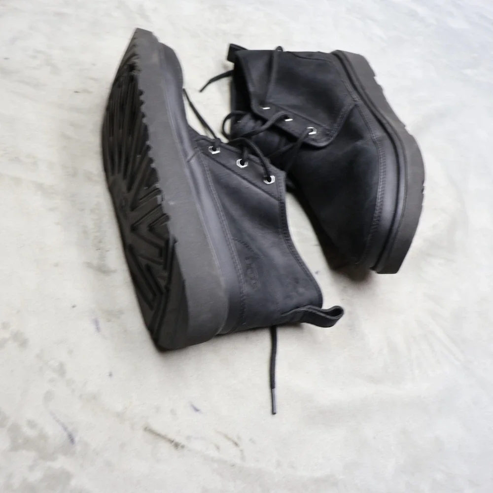 UGG Mens 10 Chukka Boots Black Leather Neumel Weather II Waterproof 1120851